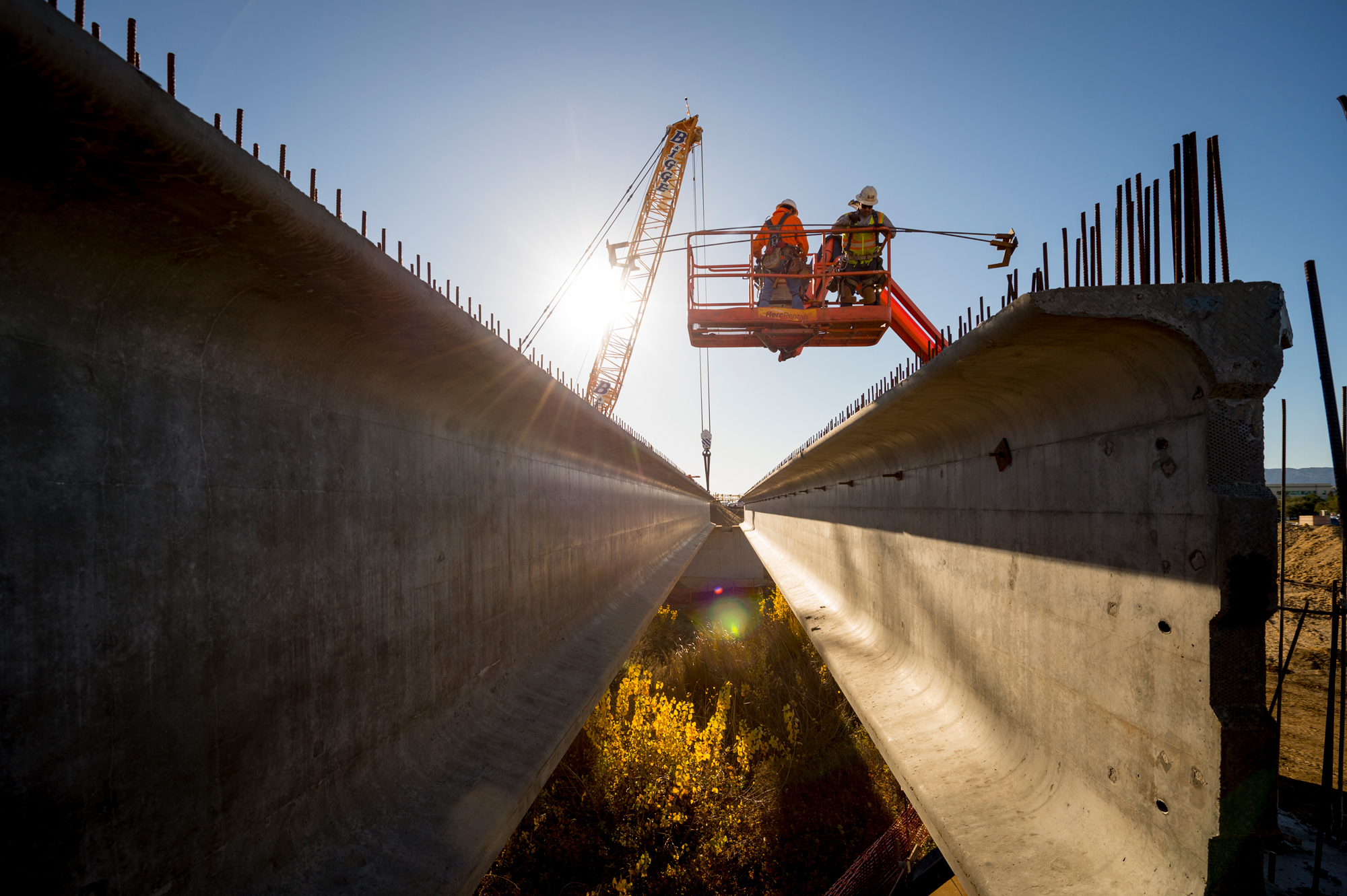 Balfour_Girder_Installation-41